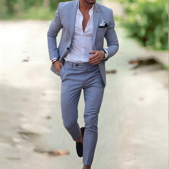 William | Elegant men's suit